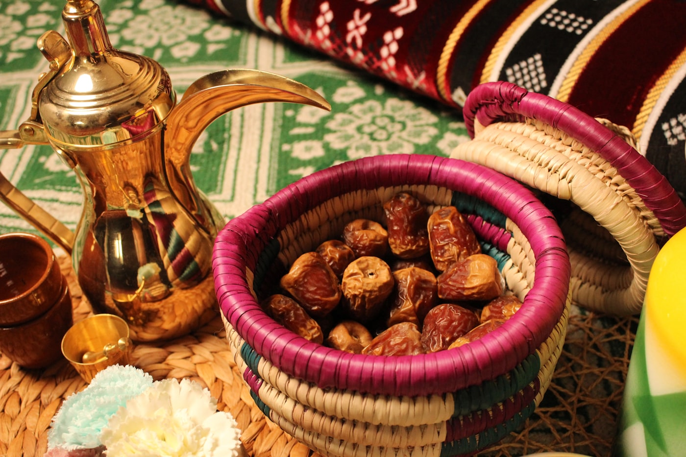 Dates & Emirati Hospitality